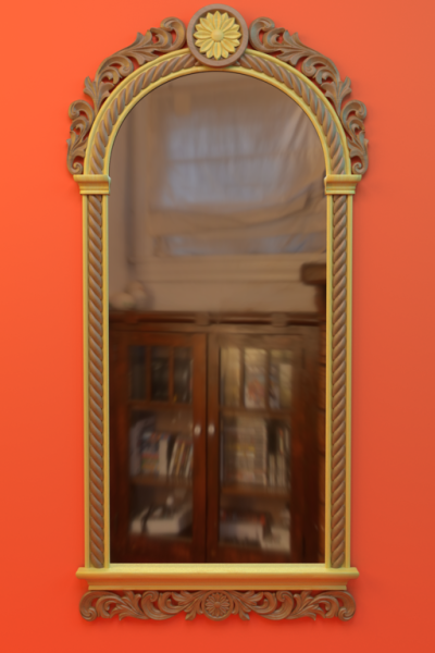 Резное деревянное зеркало